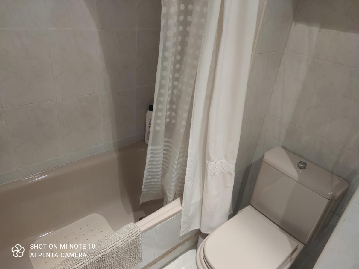 Habitacion Mv Madrid Buitenkant foto